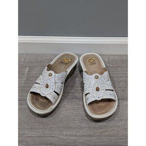 Earth Spirit Monica Women's White Leather Beaded Open Toe Slide Sandals Size 8